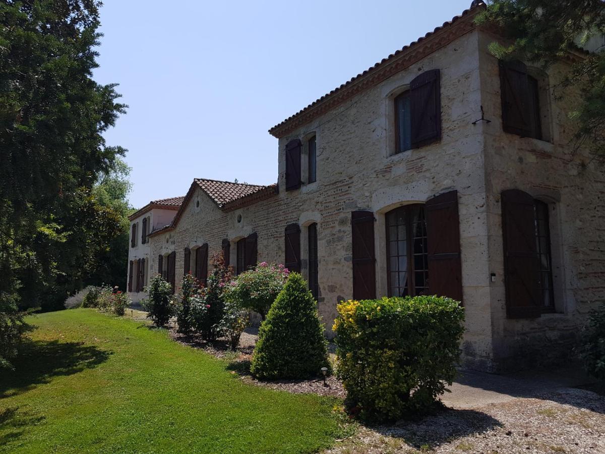 Domaine De Baise Bed & Breakfast Feugarolles Exterior photo